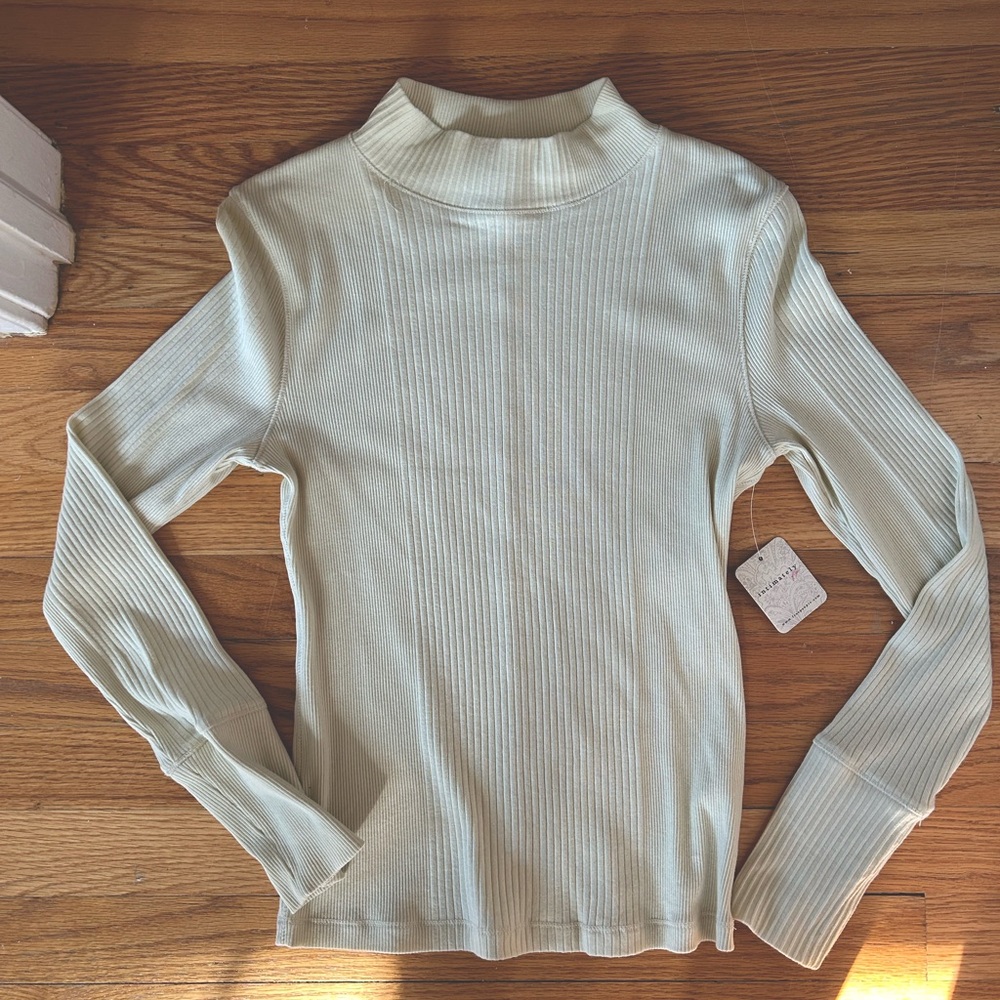 Free people white/cream turtle neck NEW WITH TAGS